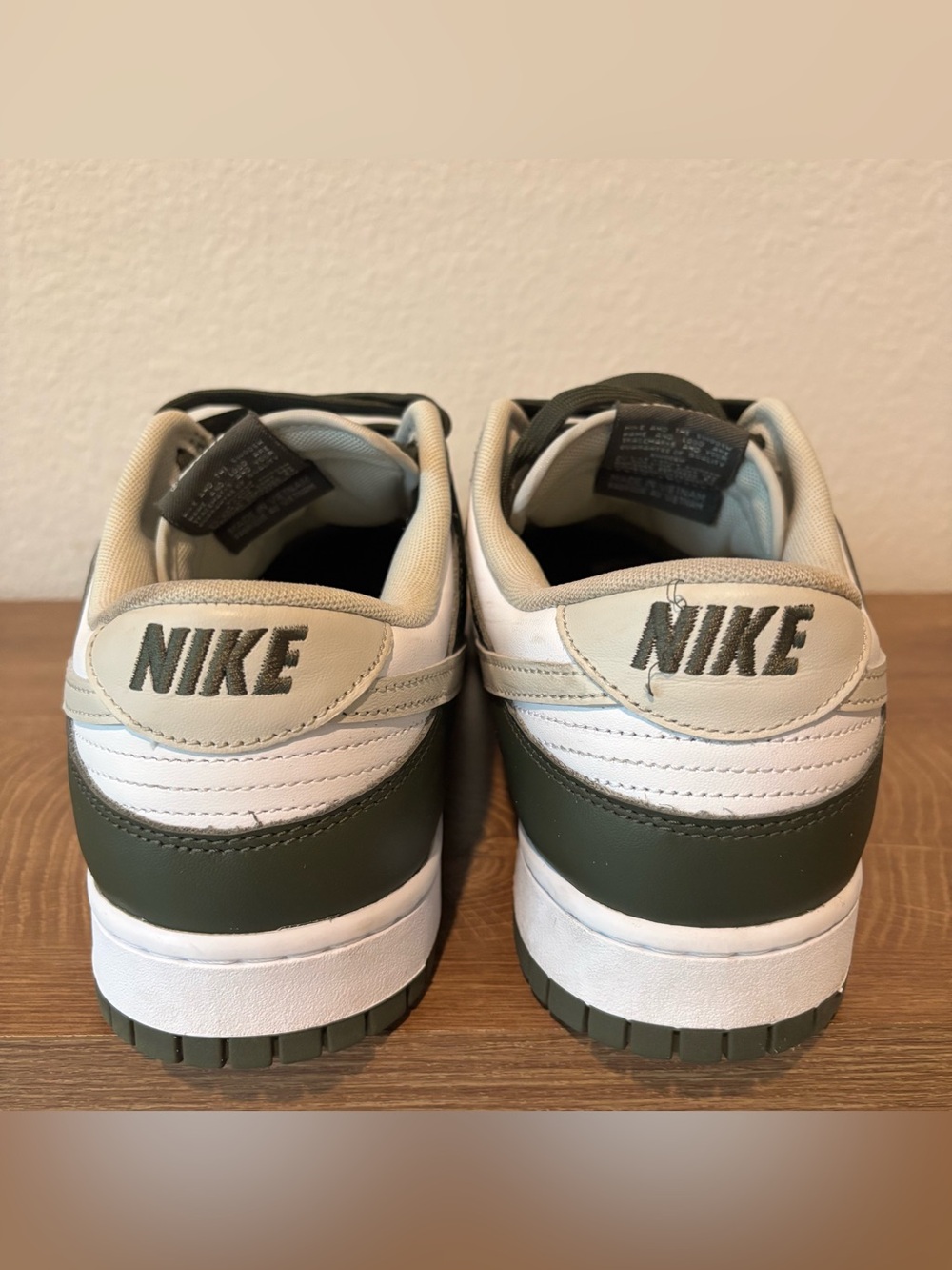 Nike Men’s Low-Top Sneakers - White & Olive Size 13 - Picture 3 of 9